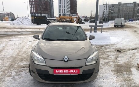 Renault Megane III, 2011 год, 540 000 рублей, 2 фотография