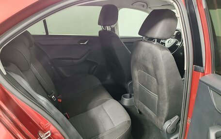 Skoda Rapid I, 2015 год, 1 075 000 рублей, 22 фотография