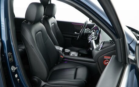 Mercedes-Benz GLB, 2020 год, 2 989 999 рублей, 8 фотография