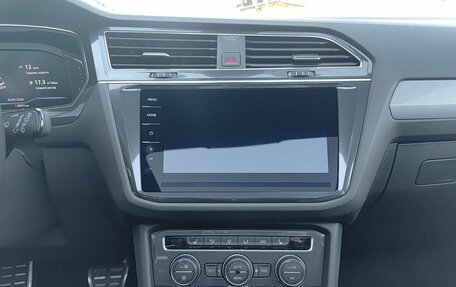 Volkswagen Tiguan II, 2020 год, 3 796 000 рублей, 18 фотография