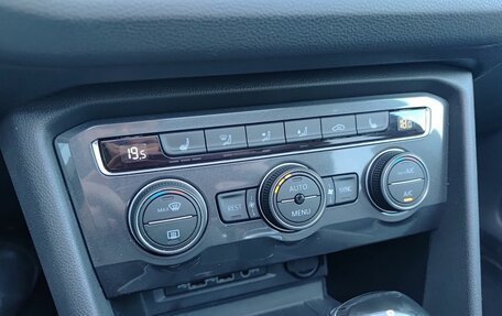 Volkswagen Tiguan II, 2020 год, 3 796 000 рублей, 24 фотография