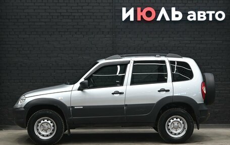 Chevrolet Niva I рестайлинг, 2018 год, 740 000 рублей, 7 фотография