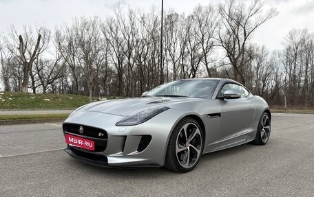 Jaguar F-Type I рестайлинг 2, 2016 год, 6 750 000 рублей, 1 фотография