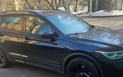 Volkswagen Tiguan II, 2021 год, 3 600 000 рублей, 1 фотография