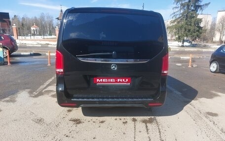 Mercedes-Benz V-Класс, 2018 год, 4 450 000 рублей, 2 фотография