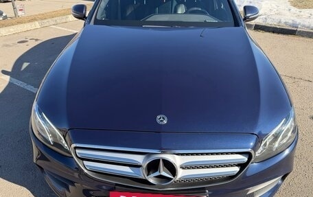 Mercedes-Benz E-Класс, 2017 год, 3 450 000 рублей, 5 фотография