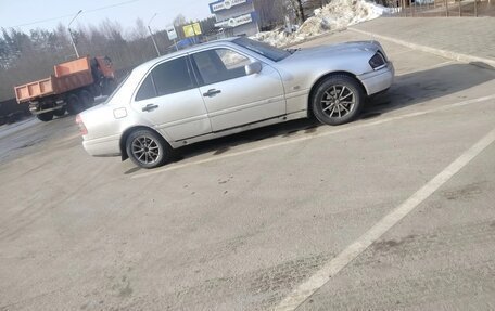 Mercedes-Benz C-Класс, 1994 год, 300 000 рублей, 4 фотография