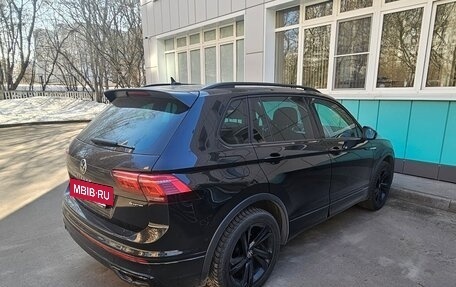 Volkswagen Tiguan II, 2021 год, 3 600 000 рублей, 3 фотография