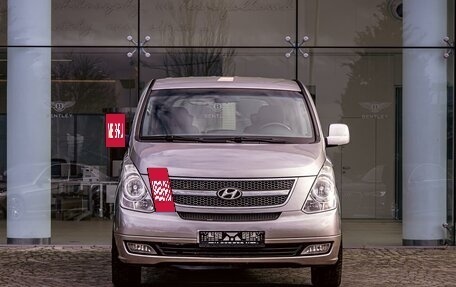 Hyundai Grand Starex Grand Starex I рестайлинг 2, 2011 год, 1 495 000 рублей, 2 фотография