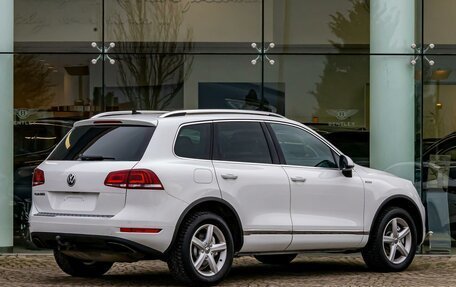 Volkswagen Touareg III, 2013 год, 1 895 000 рублей, 6 фотография