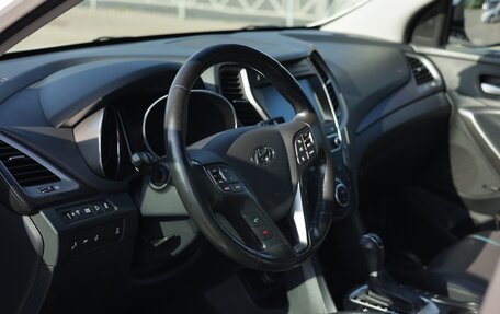 Hyundai Santa Fe III рестайлинг, 2017 год, 2 200 000 рублей, 3 фотография