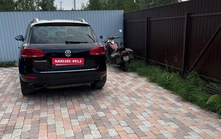 Volkswagen Touareg III, 2013 год, 2 040 000 рублей, 2 фотография