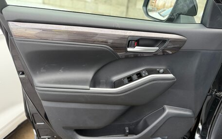 Toyota Highlander, 2026 год, 5 680 000 рублей, 23 фотография