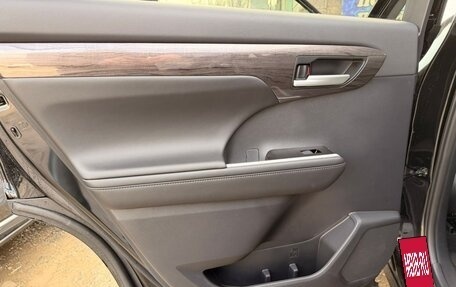 Toyota Highlander, 2026 год, 5 680 000 рублей, 15 фотография