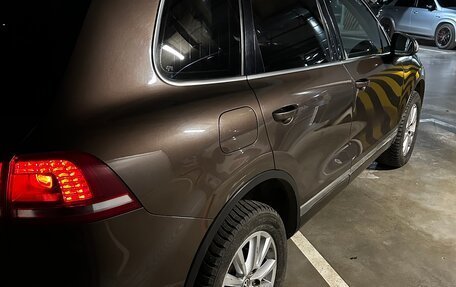 Volkswagen Touareg III, 2012 год, 1 950 000 рублей, 4 фотография