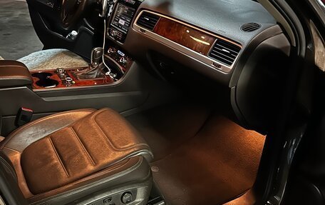 Volkswagen Touareg III, 2012 год, 1 950 000 рублей, 6 фотография