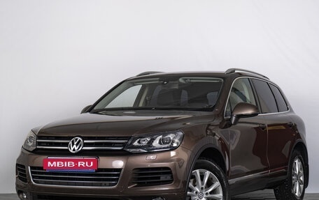 Volkswagen Touareg III, 2012 год, 2 459 000 рублей, 2 фотография