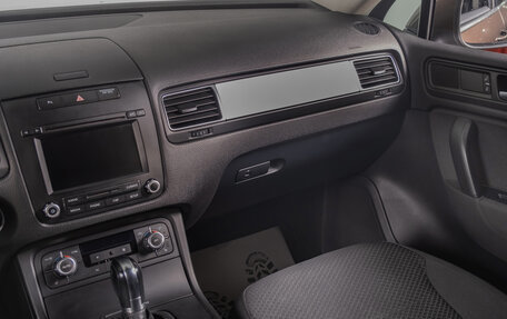 Volkswagen Touareg III, 2012 год, 2 459 000 рублей, 12 фотография