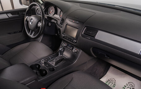 Volkswagen Touareg III, 2012 год, 2 459 000 рублей, 18 фотография