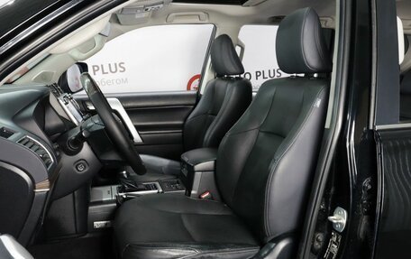 Toyota Land Cruiser Prado 150 рестайлинг 2, 2018 год, 5 649 000 рублей, 8 фотография