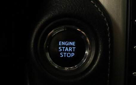 Toyota Land Cruiser Prado 150 рестайлинг 2, 2018 год, 5 649 000 рублей, 16 фотография