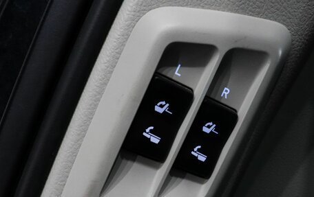 Toyota Land Cruiser Prado 150 рестайлинг 2, 2018 год, 5 649 000 рублей, 23 фотография