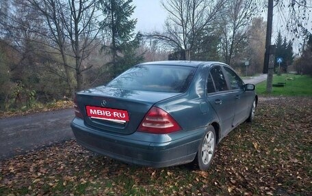 Mercedes-Benz C-Класс, 2001 год, 150 000 рублей, 2 фотография