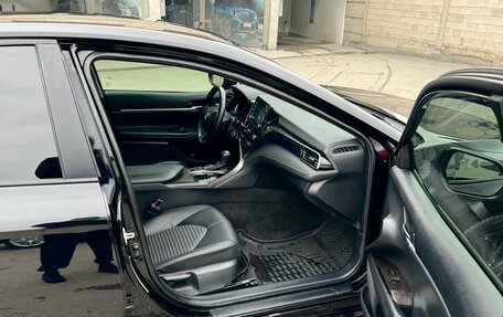 Toyota Camry, 2020 год, 2 500 000 рублей, 10 фотография