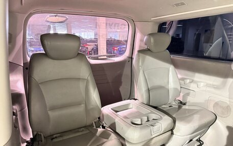 Hyundai Grand Starex Grand Starex I рестайлинг 2, 2013 год, 1 290 000 рублей, 17 фотография