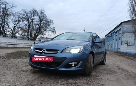 Opel Astra J, 2013 год, 913 000 рублей, 2 фотография