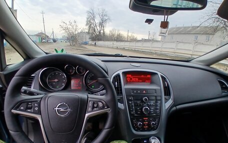 Opel Astra J, 2013 год, 913 000 рублей, 17 фотография