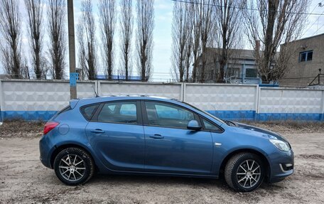 Opel Astra J, 2013 год, 913 000 рублей, 6 фотография
