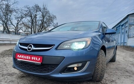 Opel Astra J, 2013 год, 913 000 рублей, 5 фотография
