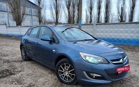 Opel Astra J, 2013 год, 913 000 рублей, 19 фотография