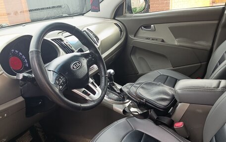 KIA Sportage III, 2011 год, 850 000 рублей, 11 фотография