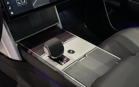 Land Rover Range Rover IV рестайлинг, 2025 год, 26 370 000 рублей, 12 фотография