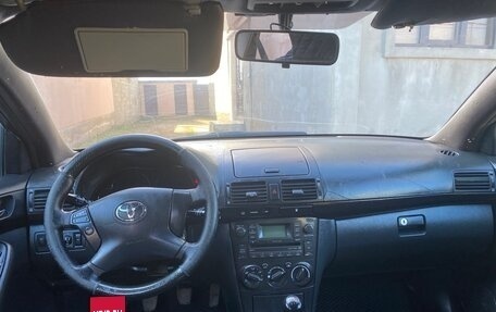 Toyota Avensis III рестайлинг, 2007 год, 530 000 рублей, 1 фотография