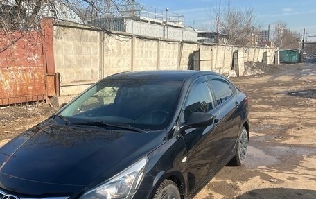 Hyundai Solaris II рестайлинг, 2016 год, 999 999 рублей, 1 фотография