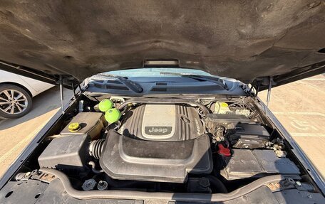 Jeep Commander, 2006 год, 1 080 000 рублей, 7 фотография