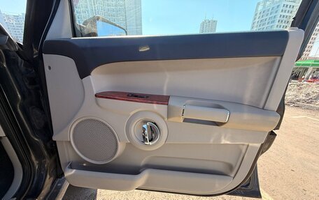 Jeep Commander, 2006 год, 1 080 000 рублей, 14 фотография