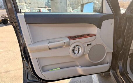 Jeep Commander, 2006 год, 1 080 000 рублей, 13 фотография