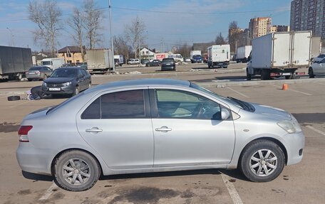 Toyota Belta, 2005 год, 530 000 рублей, 3 фотография