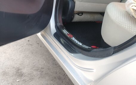 Toyota Belta, 2005 год, 530 000 рублей, 14 фотография