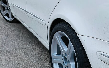 Mercedes-Benz E-Класс, 2003 год, 850 000 рублей, 24 фотография