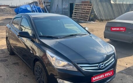 Hyundai Solaris II рестайлинг, 2016 год, 999 999 рублей, 3 фотография