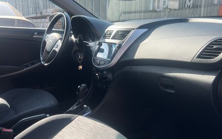 Hyundai Solaris II рестайлинг, 2016 год, 999 999 рублей, 13 фотография