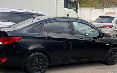 Hyundai Solaris II рестайлинг, 2016 год, 999 999 рублей, 24 фотография