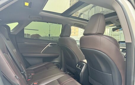 Lexus RX IV рестайлинг, 2021 год, 6 750 000 рублей, 12 фотография