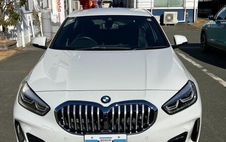 BMW 1 серия, 2021 год, 1 750 000 рублей, 3 фотография