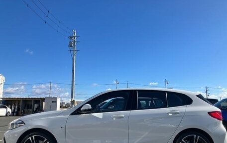 BMW 1 серия, 2021 год, 1 750 000 рублей, 8 фотография